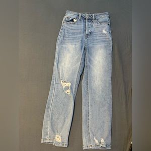 baggy mom jeans